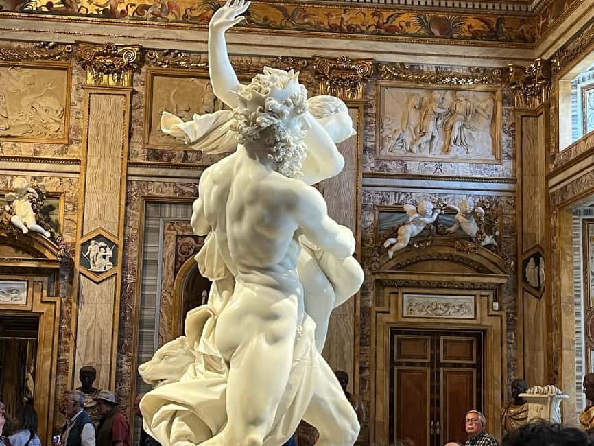 Borghese Gallery Entry Ticket - Finding the Enjoy Rome Host at the Gallery Entrance