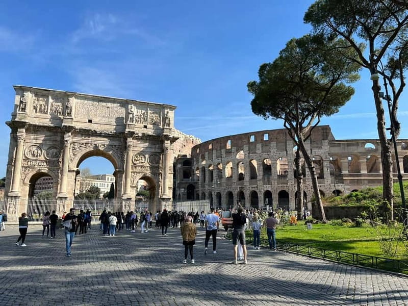 Colosseum Express Guided Tour / Forum & Palatine Audioguide - Entering the Colosseum: skip-the-line vs the unavoidable security check