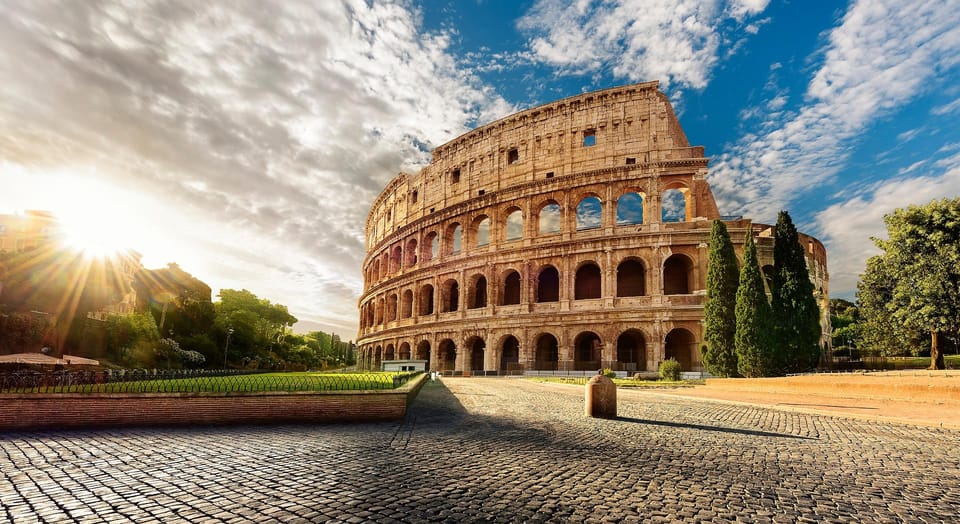 Colosseum Sunset Tour with Entry - Guides and Group Energy: What the Best Ones Do