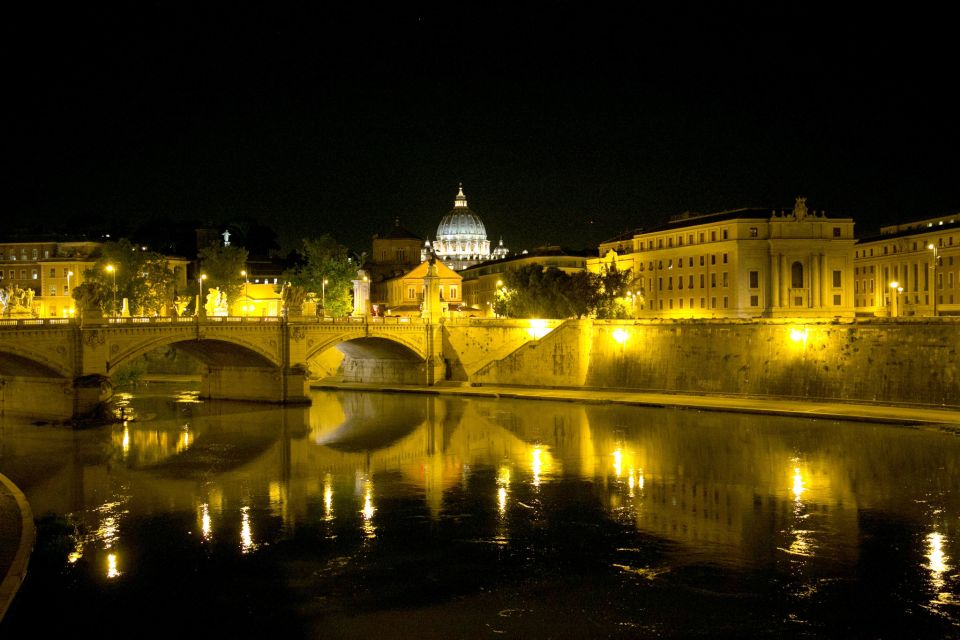 Dark Heart of Rome - Facts, Legend & Mystery Walking Tour - Corso Vittorio Emanuele II to the Narrow Lanes