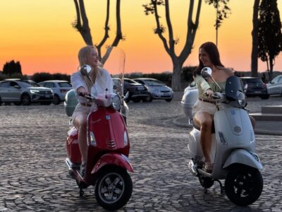 Exclusive Rome Vespa Tour with Professional Photographer - Starting at Caffè Roma near the Colosseum
