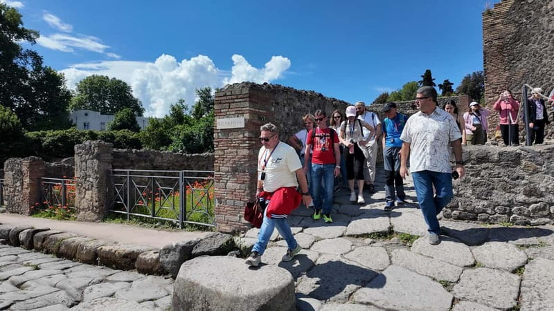 From Rome: Pompeii Ruins Tour with Expert Guide & Fast Train - Return Timing From Pompeii to Rome: Why 5:25pm vs 6:40pm Matters