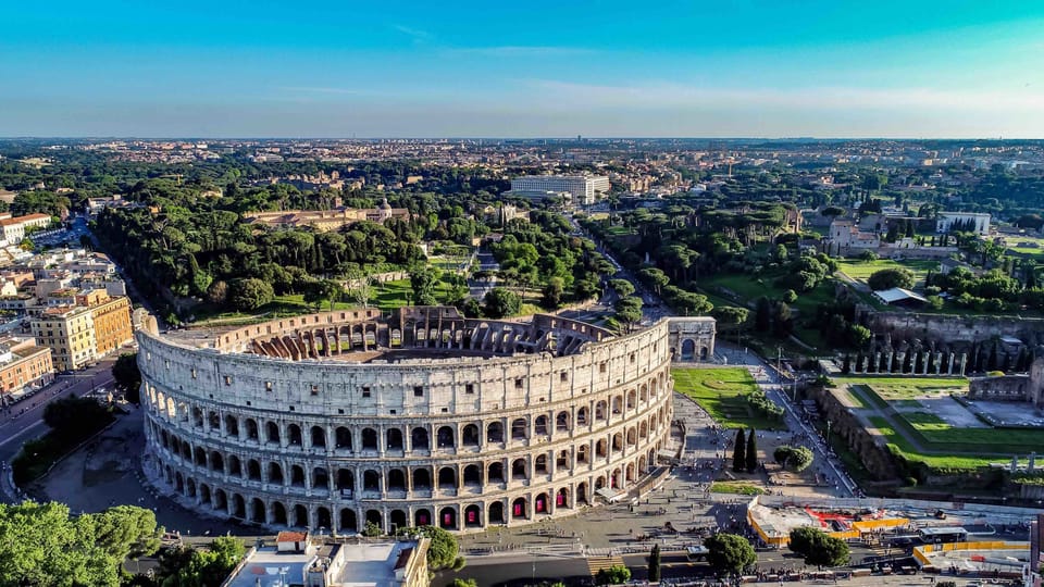 Rome: 1-Hour Fast Colosseum Tour - Inside on the ground floor: the moment it clicks