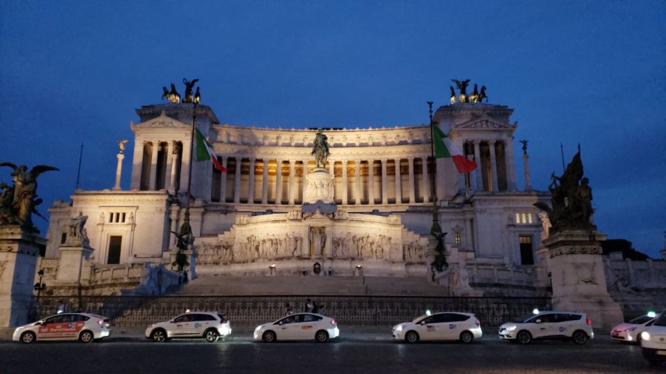Rome: 2-Hour Golf Cart Sightseeing Tour at Night - Colosseum at Night: More Drama Than You Expect