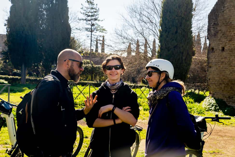 Rome: Appian Way Underground Catacombs Bike Tour with Lunch - First Underground Stop: San Callisto Catacombs on a Guided Visit