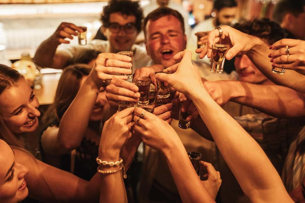 Rome: Bar Crawl with Guide and Drinks Included - Starting at Piazza della Madonna dei Monti and working through Rione Monti