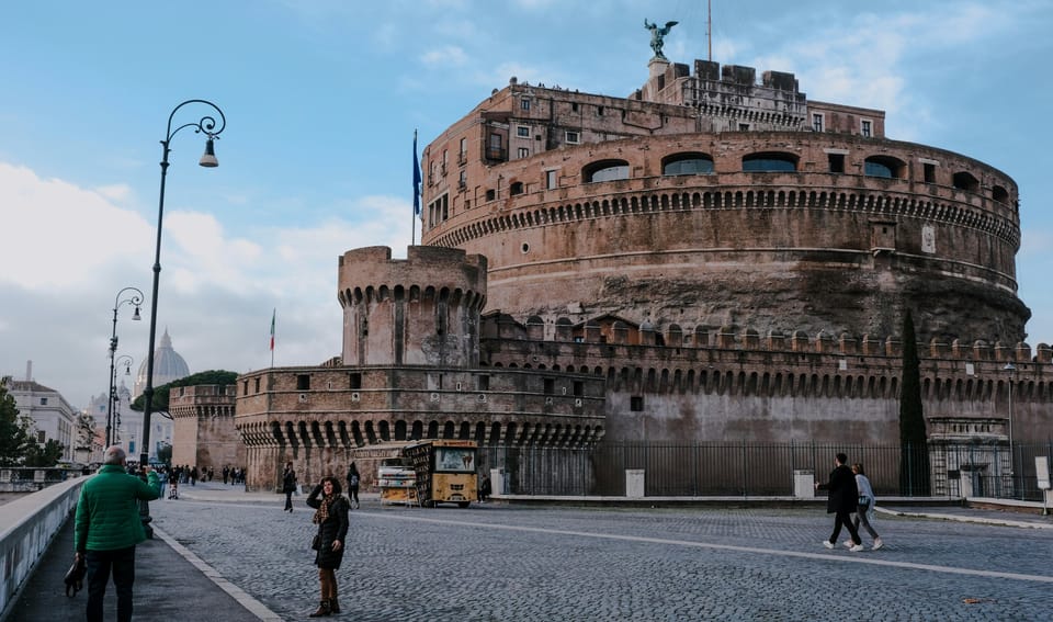 Rome: Castel Sant'Angelo Skip-the-Line Entry Ticket - Your 2-hour plan inside: pace, ramp, and exhibits