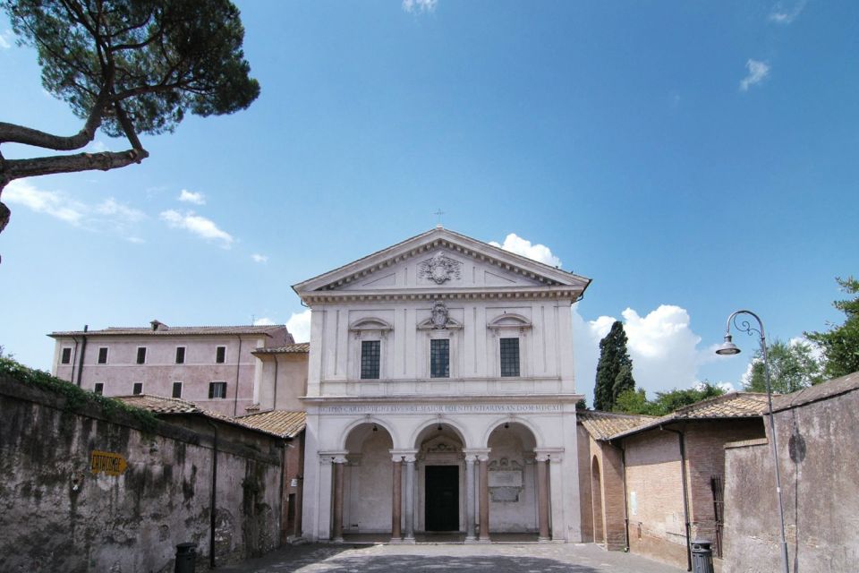 Rome: Catacombs of St. Sebastian Entry Ticket & Guided Tour - The Circiforme Basilica and That Ceiling Detail