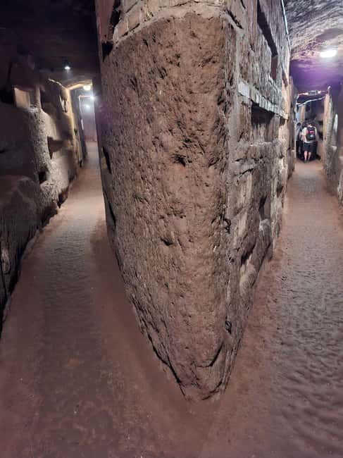 Rome: Catacombs Skip-the-Line Tour with Tickets - Practical tips that make the catacomb part easier