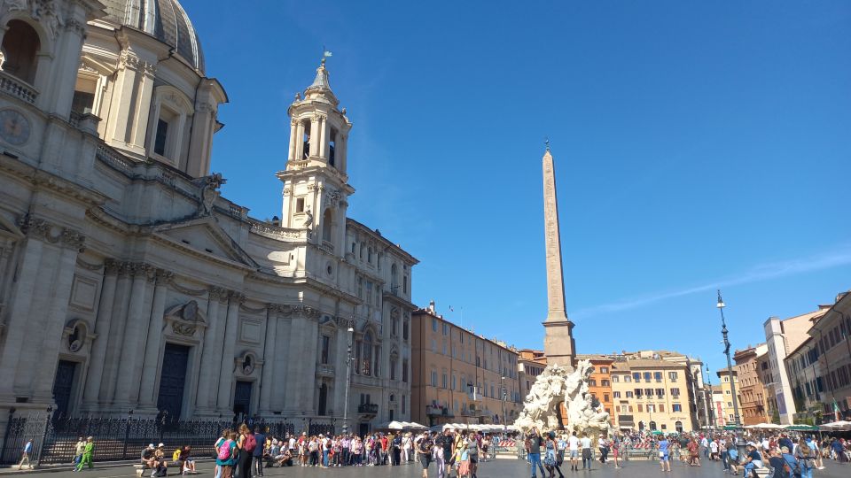 Rome: City Highlights Tour by Electric Golf Cart - Piazza Venezia to the Colosseum: finishing outside, not inside