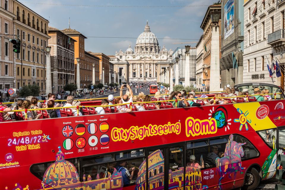 Rome: City Sightseeing Hop-on Hop-off Bus with Audioguide - Old Town classics: Piazza Venezia to Piazza Navona