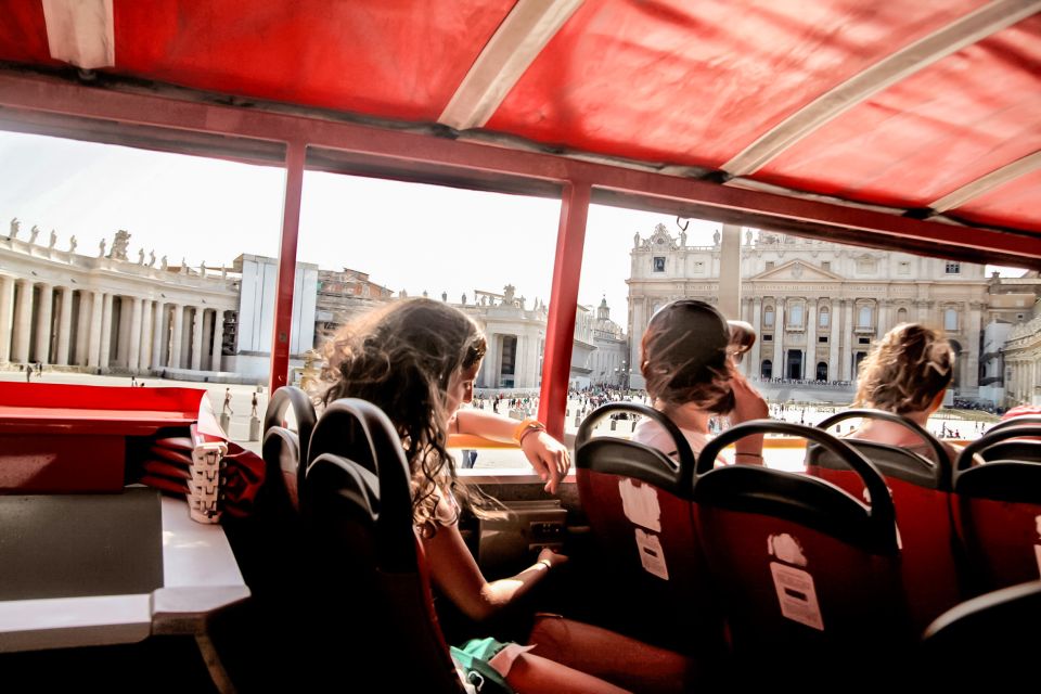 Rome: City Sightseeing Hop-on Hop-off Bus with Audioguide - Audio guide, Wi-Fi, and the eight-language headset setup