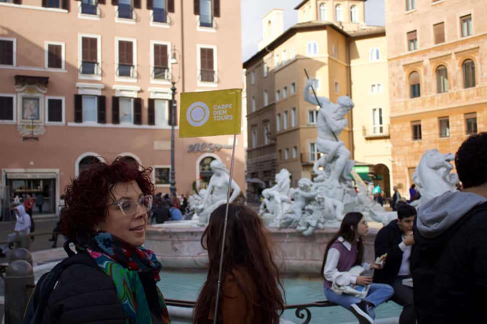 Rome: City Walking Tour in English or Spanish - Pantheon pass-by: what you should do in 20 minutes