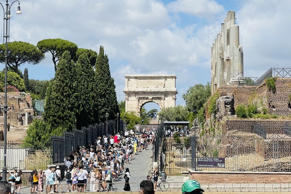 Rome: Colosseum, Arena Floor & Ancient Rome Tour - Palatine Hill viewpoint and the Romulus-and-Remus story