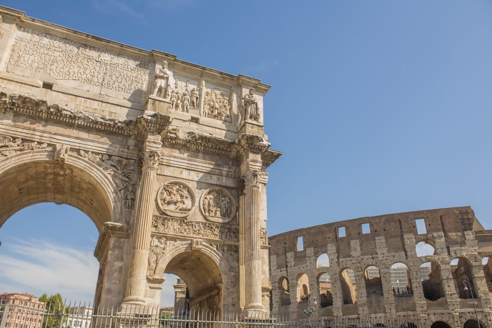 Rome: Colosseum Experience with Host and Audio Guide - Palatine Hill Panoramas: Rome’s Elite Life on High Ground