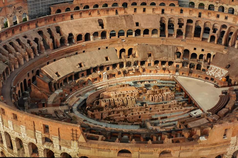 Rome: Colosseum, Palatine Hill, and Forum Guided Experience - Guides and headsets: what makes this tour feel worth it