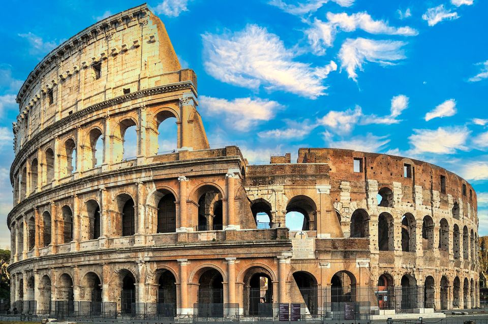 Rome: Colosseum, Palatine Hill and Roman Forum Guided Tour - Roman Forum Center: Curia, Vestals, and the Sacred Street Grid