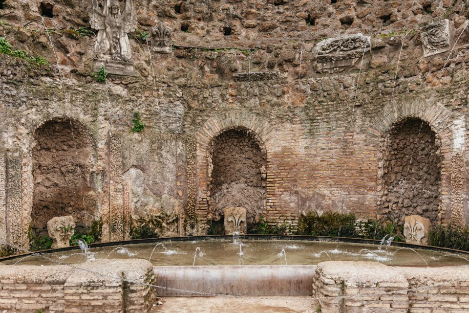 Rome: Colosseum, Palatine Hill & Roman Forum Guided Tour - Palatine Hill And The Imperial Palaces Ruins