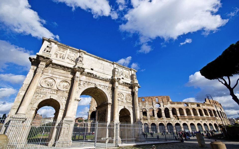 Rome: Colosseum, Roman Forum, and Palatine Hill - Palatine Hill viewpoints: where Rome feels close to the ground