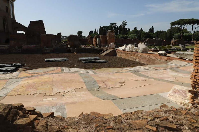 Rome: Colosseum & Roman Forum Guided Tour - Roman Forum and Imperial Forums: the city behind the spectacle