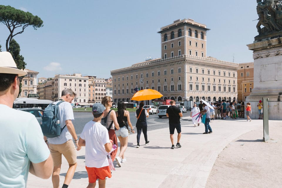 Rome: Colosseum, Roman Forum, Palatine with Multimedia Video - English walking tour at 10:00: Navona, Pantheon, Trevi Fountain