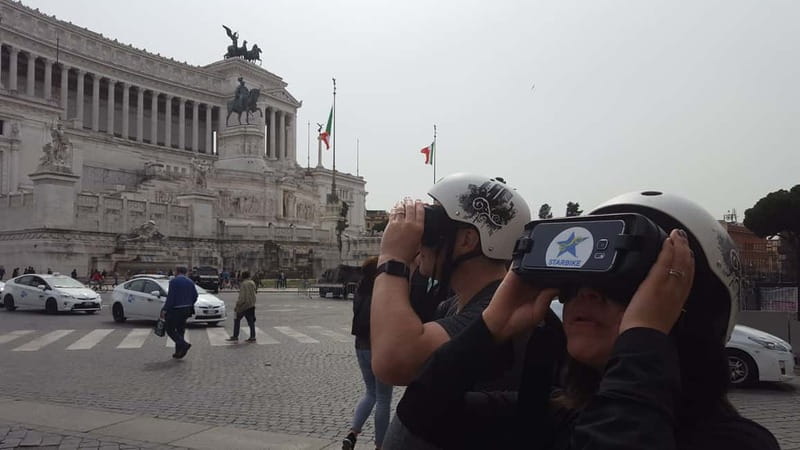 Rome: Early Morning eBike Tour - The 3D visors: turning ruins into a scene you can picture