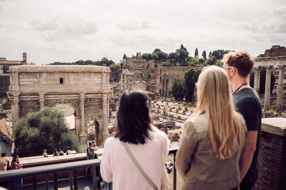 Rome: Guided Colosseum Arena & Forum Experience - Where You Start: Piazza Venezia and the Arch Constantine Area