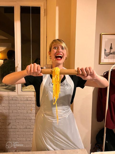 Rome: Pasta Making Class with Wine, Limoncello, and Dessert - Arriving at Palazzo Grazioli: the meeting spot that feels like Rome
