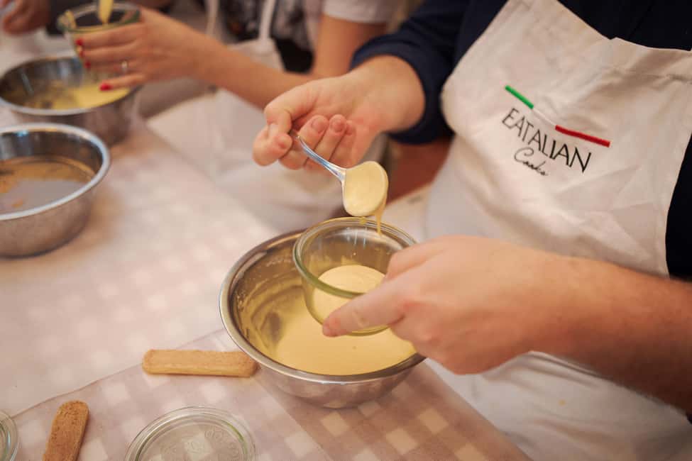 Rome: Pizza and Tiramisu Cooking Class in Piazza Navona - Why Piazza Navona Pizza and Tiramisu Is Such a Smart Rome Fit