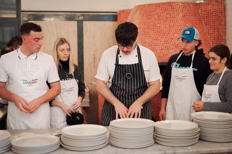 Rome: Pizza and Tiramisu Cooking Class in Piazza Navona - The Pizza Part: What You Make (and What You’ll Actually Eat)
