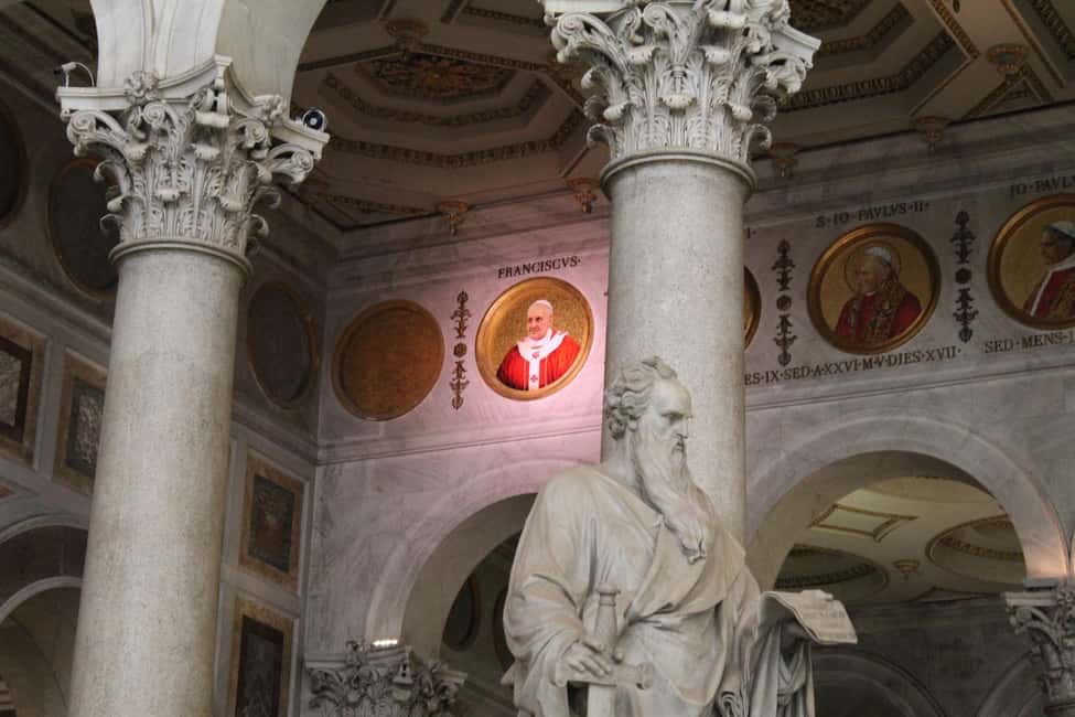 Rome: Private 3-Hour Tour by Chauffeur-Driven Vehicle - Key highlights at a glance