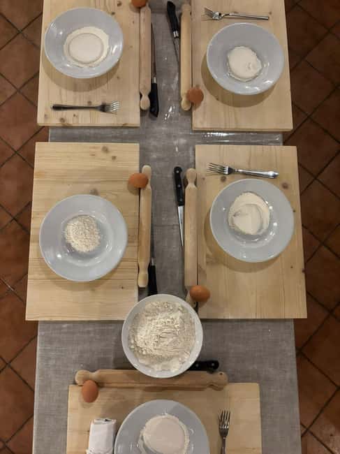 Rome: Rooftop Cooking Class with Wine Tasting near Vatican - Choosing the sauce: turning your pasta into a real Roman plate