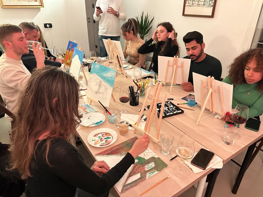 Rome: Small-Group Art Class with Wine - Meeting new people in the right way: fun chats, not forced networking