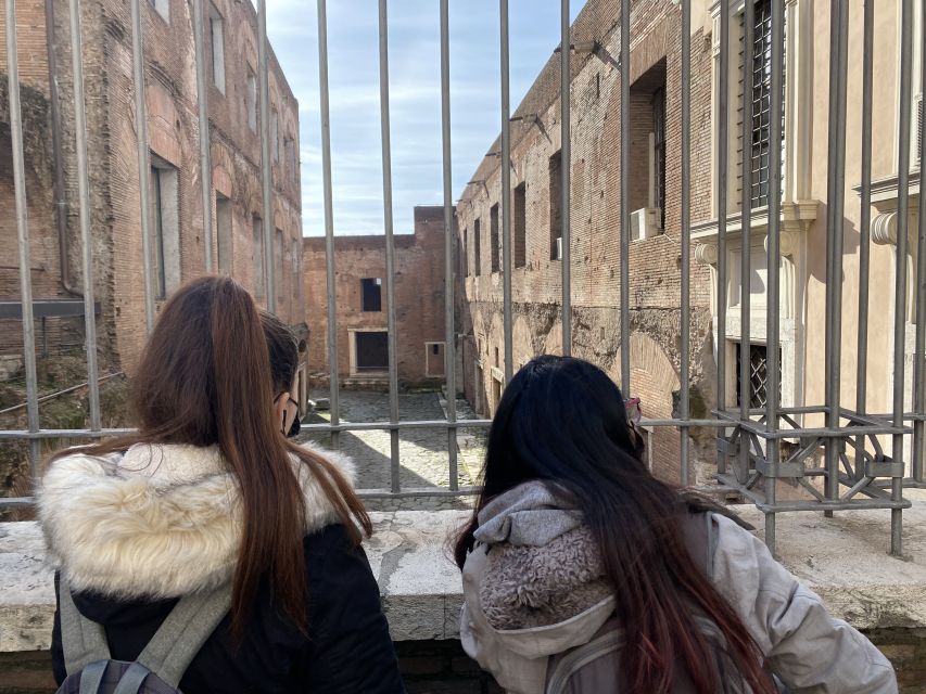 Rome: Trajan Markets Experience with Multimedia Video - The 25-minute multimedia video and the phone app that keeps you oriented