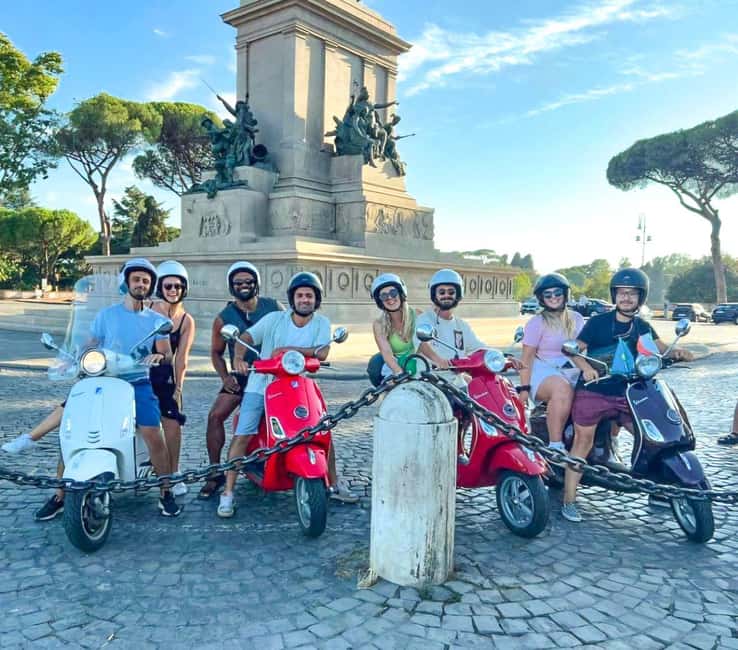 Rome: Vespa scooter tour "When in Rome" - Mounting a Vintage Vespa: what this ride really feels like