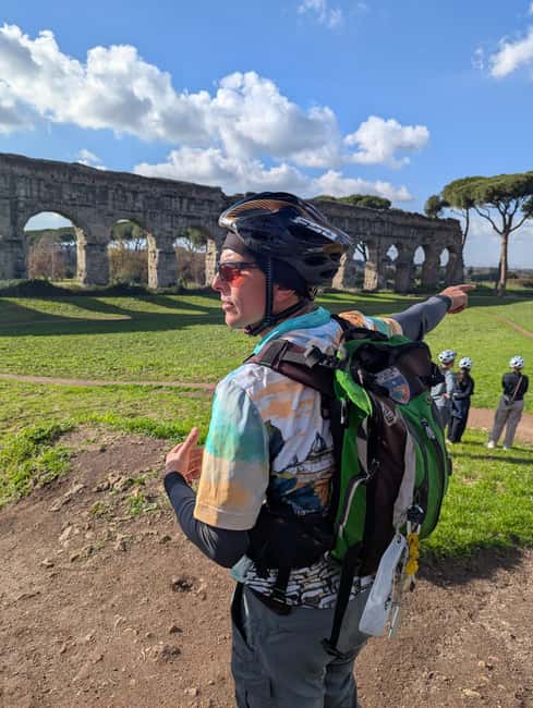 Rome:Appian Way E-bike Tour, Catacombs, Aqueducts & Transfer - Catacombs of Rome: the 45-minute underground hour